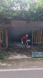 CEGAH PENYEBARAN DBD, PUSKEMAS PATUK I LAKSANAKAN FOGGING 